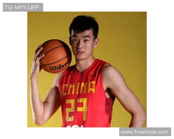 李慕豪：从篮球新星到职业生涯巅峰的励志故事与成长轨迹解析